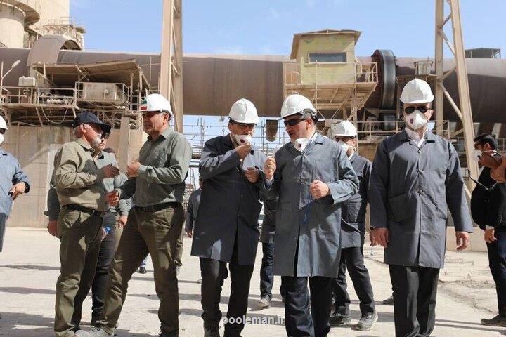 رییس سازمان بورس از کمک به توسعه و پیشرفت شرکت های بورسی آگاهی داد