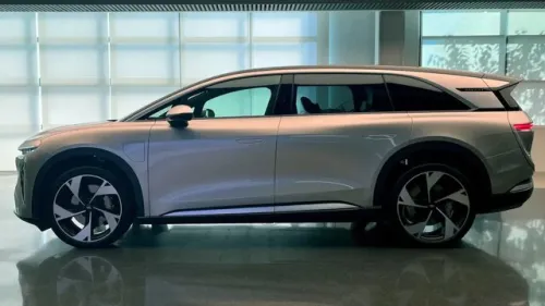 موج تغییر و تحولات خودرو های برقی به لوسید رسید